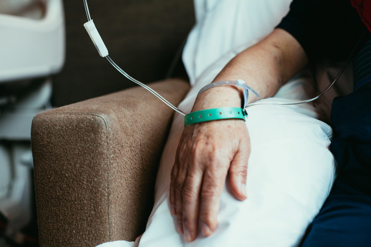 Bild einer Infusion. Regenerative Therapien in München